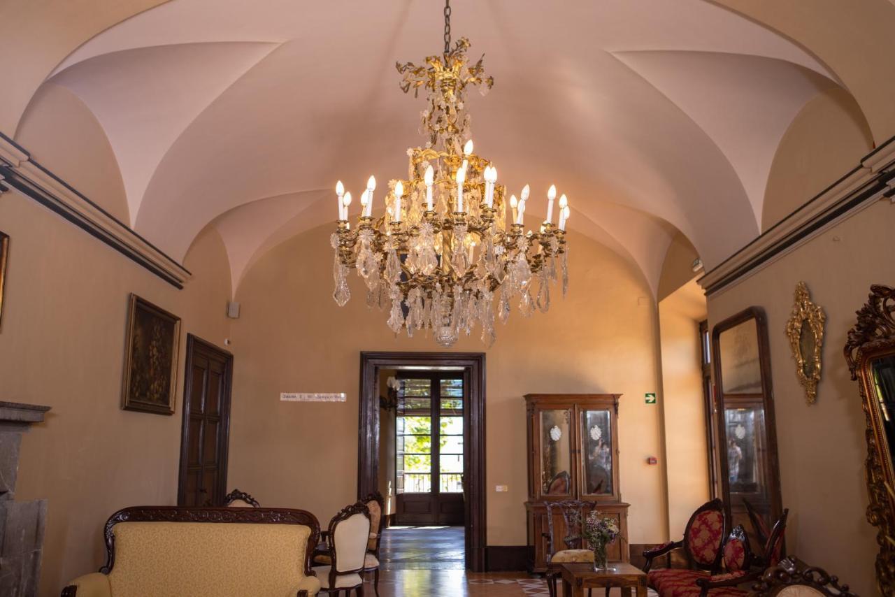Rvhotels Palau Lo Mirador Torroella de Montgrí Exterior photo